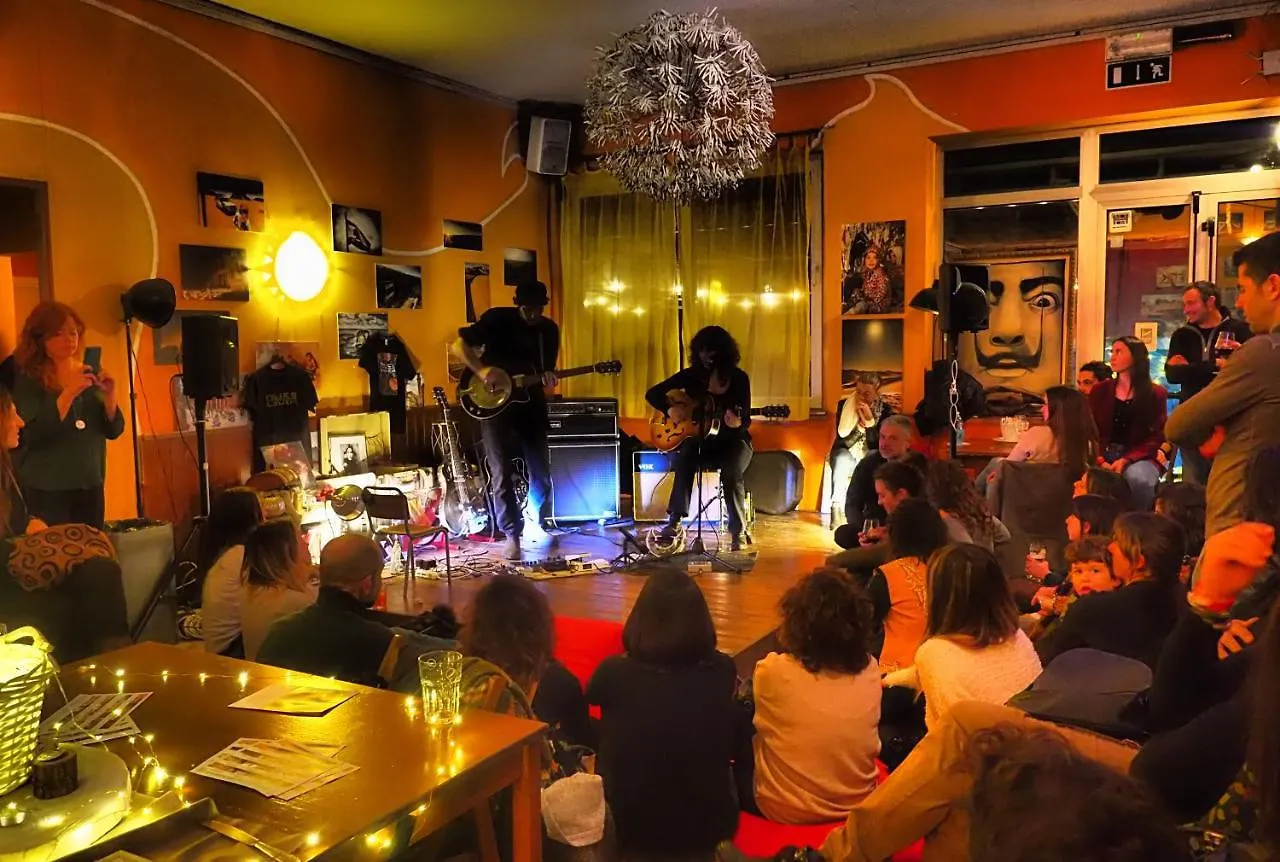Sunflower Beach Backpacker Hostel & Bar Rimini Włochy