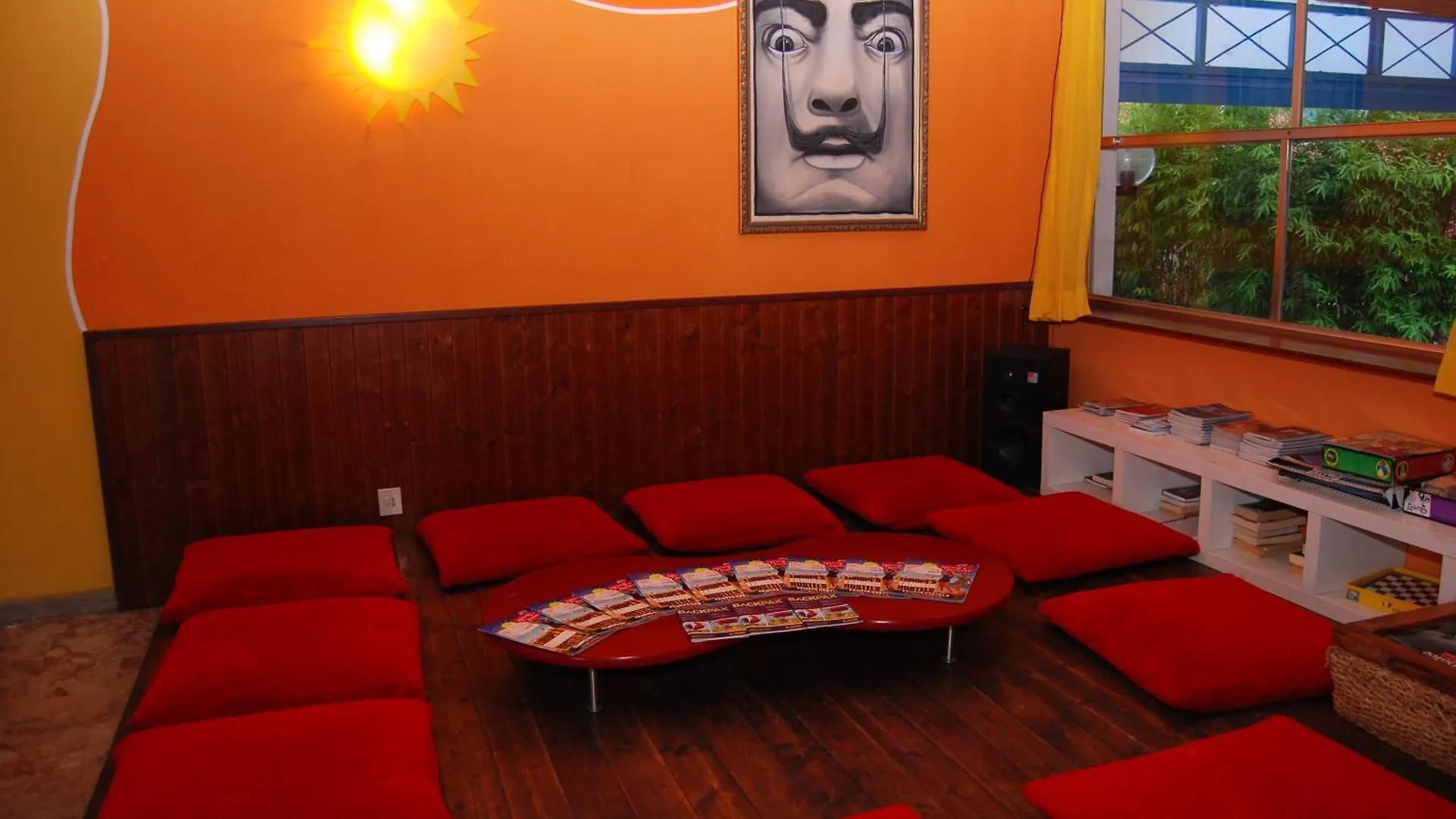 Sunflower Beach Backpacker Hostel & Bar Rímini Italia