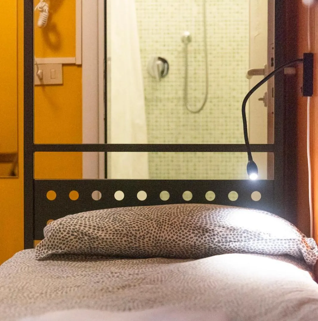 Sunflower Beach Backpacker Hostel & Bar Rimini