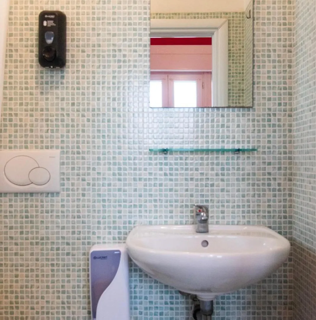 Sunflower Beach Backpacker Hostel & Bar Rímini 0*,  Italia
