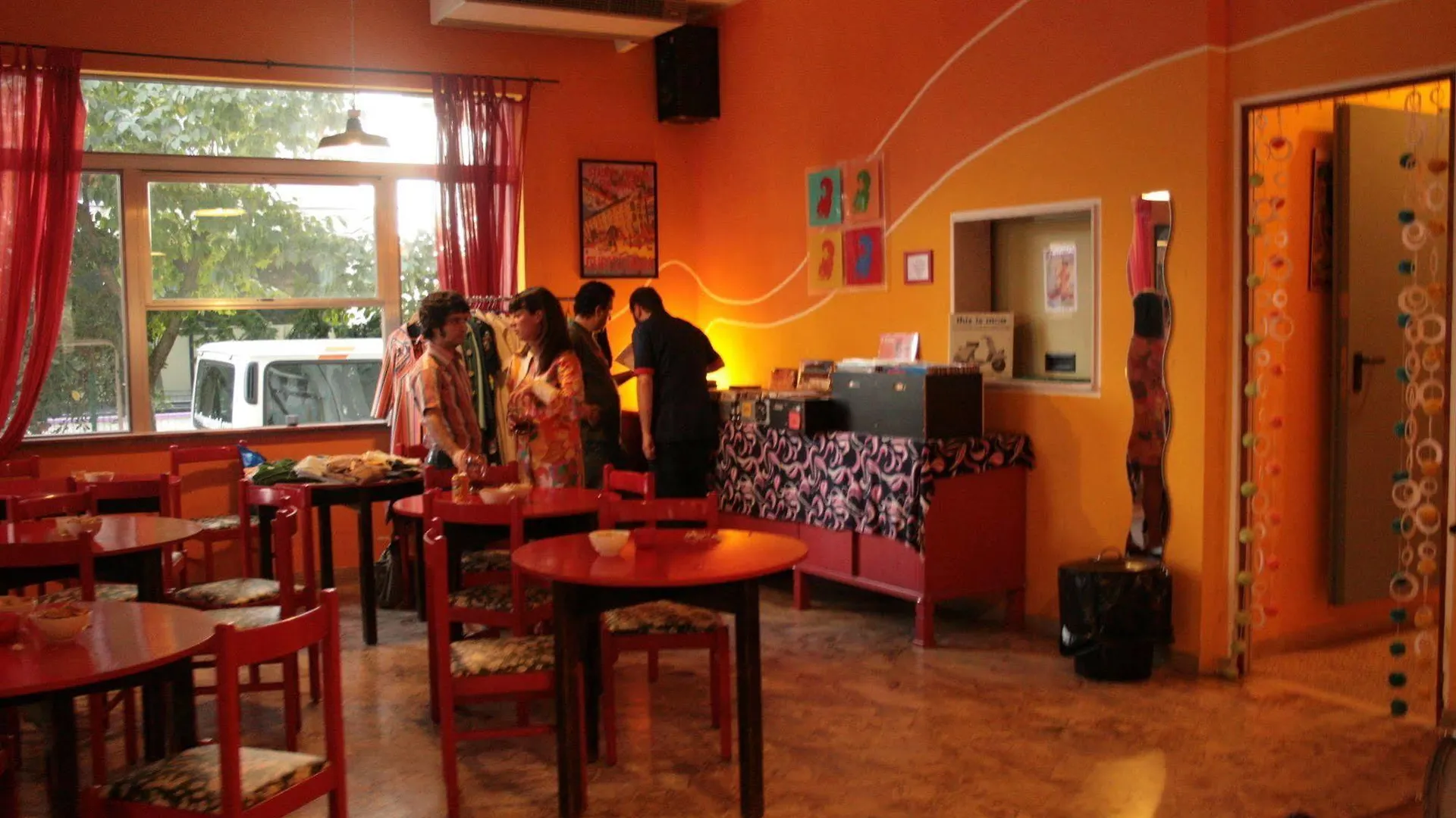 Sunflower Beach Backpacker Hostel & Bar Rimini 2*,  Italy
