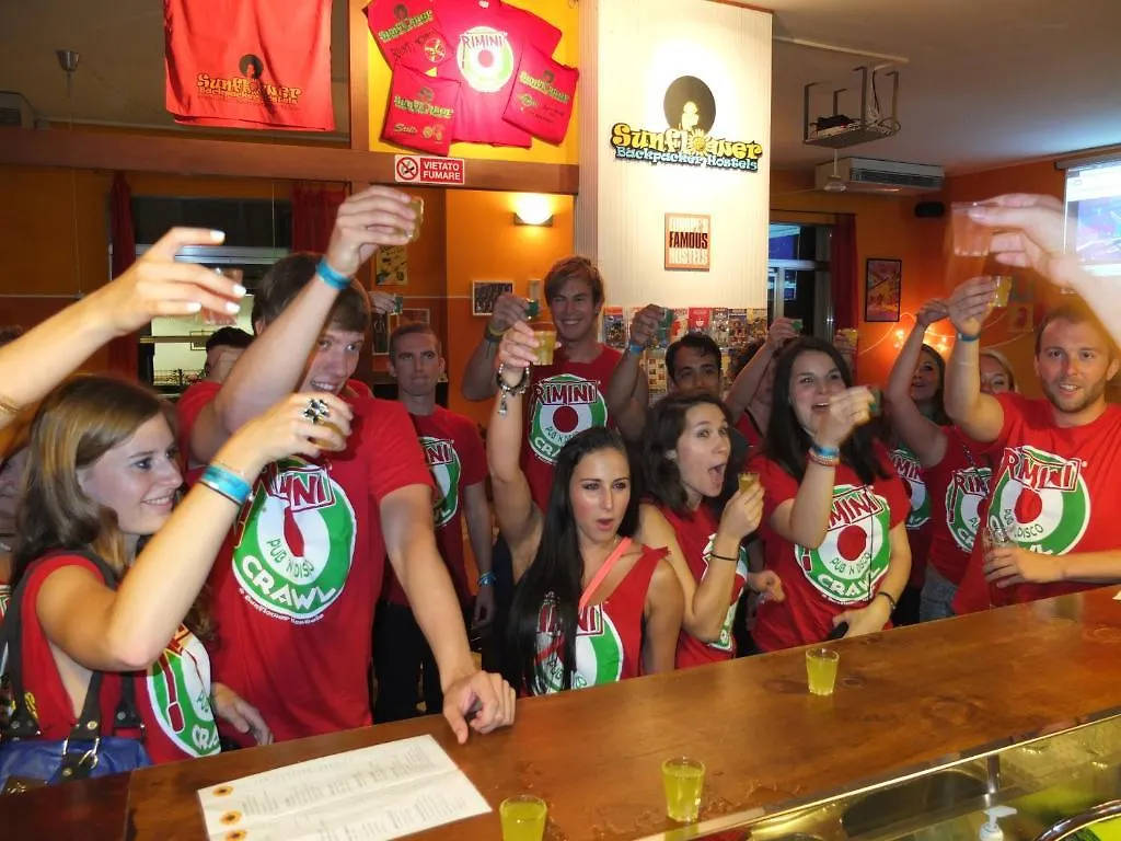 Sunflower Beach Backpacker Hostel & Bar Римини